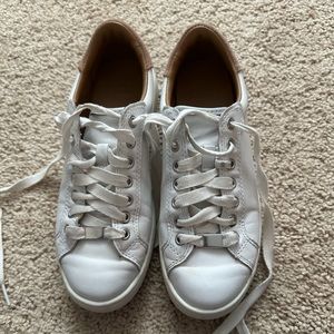 Ugg Milo Leather Sneaker size 8
